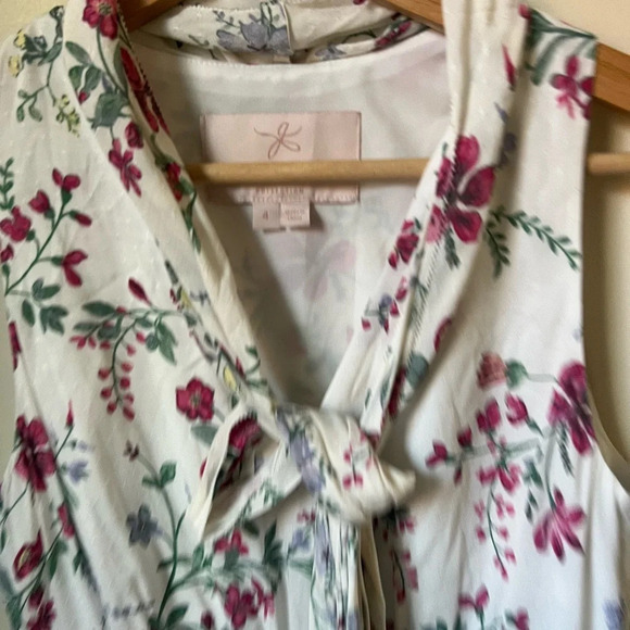 Gal Meets Glam Collection Alexis Delicate Blossom Print Tie Neck Dress, size 4 - Picture 6 of 6